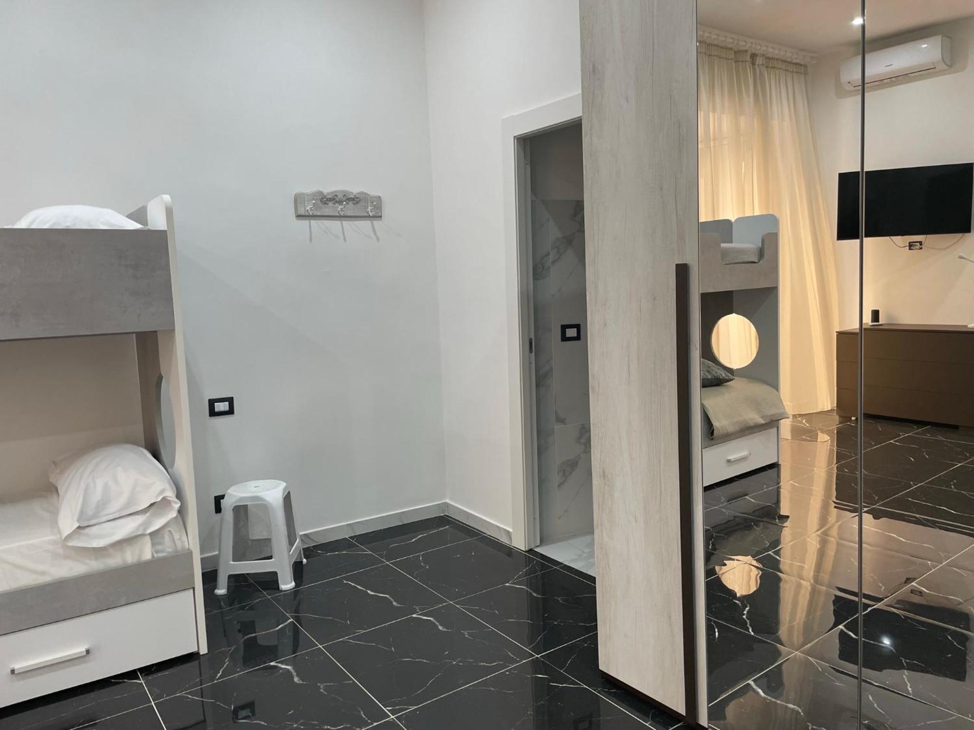 Ludben House Hotell Napoli Eksteriør bilde