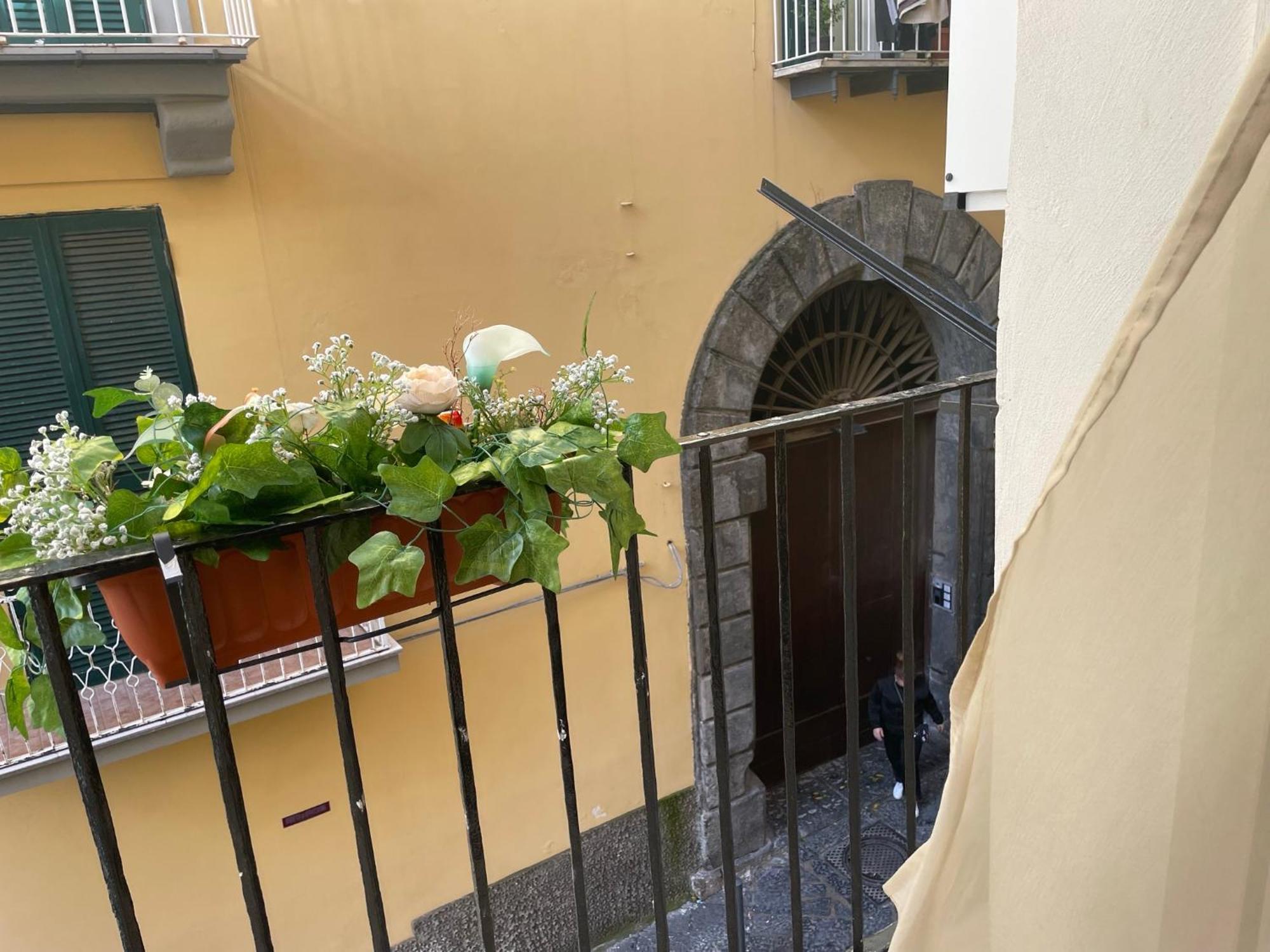 Ludben House Hotell Napoli Eksteriør bilde