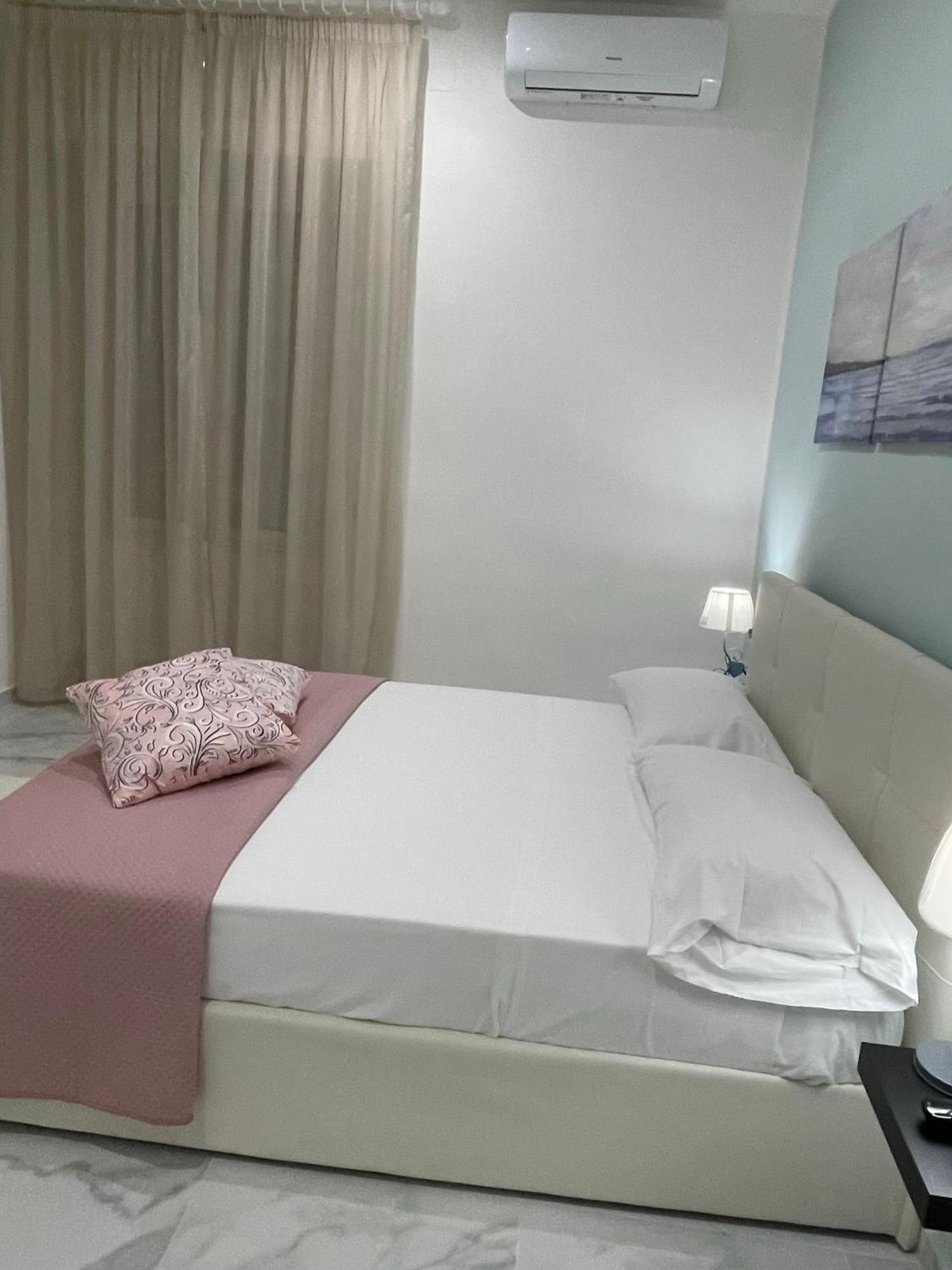Ludben House Hotell Napoli Eksteriør bilde
